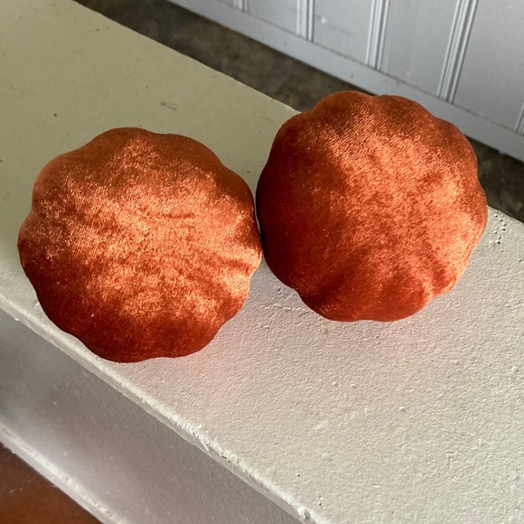 Set of 2- Beautiful Orange Velvet Pumpkins- Fall Holiday Decorations - Picture 16 of 17